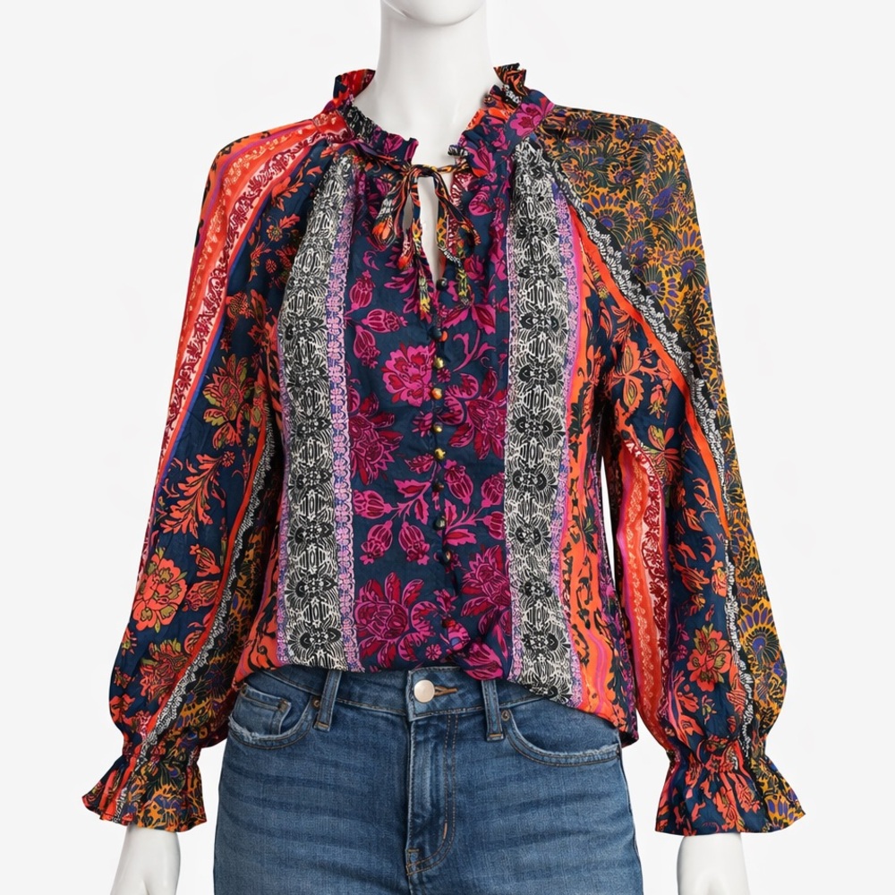 NWT Avara Arabella Abstract Print Floral Ruffle Button-Up Top